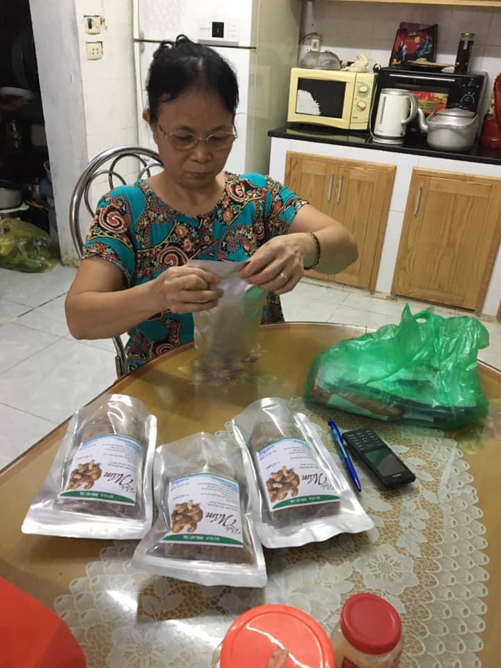 Ba noi tro 62 tuoi thu nhap rung rinh nho lam ruoc nam-Hinh-4