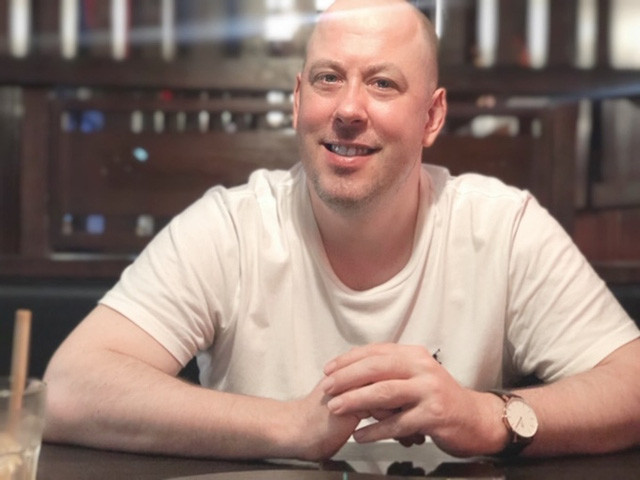 Thu Phượng bảo, sự kiên trì của người đàn ông Hà Lan khiến cô muốn dành thời gian cho anh. Sau khi xem đoạn video Yvain tự thuật về một ngày của bản thân, cô thấy gần gũi, đáng yêu và quyết định mở lòng để anh được gặp gỡ.