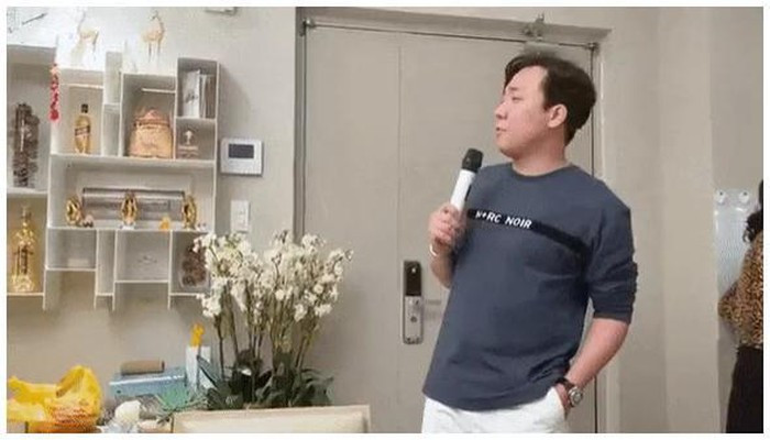 Giua dem khuya, Hari Won kho so “to” chong khong cho ngu