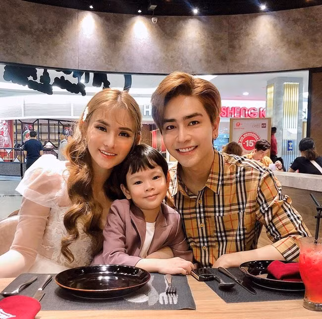 9X sau đó đăng đàn giải thích, cho biết yêu thương cậu bé Henry thật lòng. Tuy nhiên, dù có giải thích nhiều như thế nào thì hành động của Kin Nguyễn vẫn khiến nhiều người hâm mộ, ngay cả nhiều nghệ sĩ cũng quay lưng với anh.