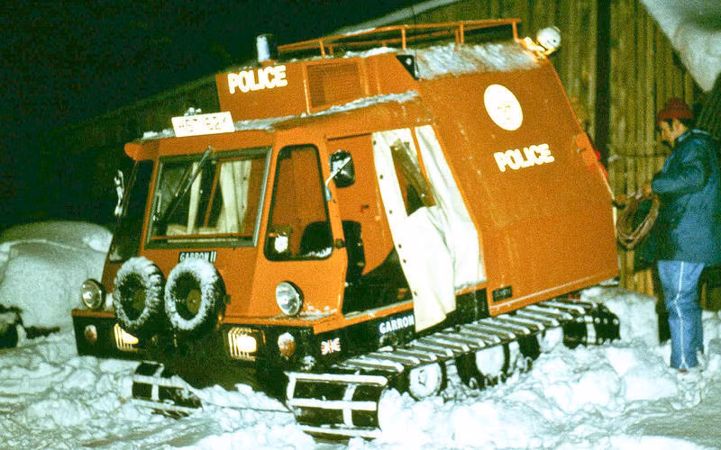 Kham pha nhung phuong tien dac biet cua canh sat cac nuoc