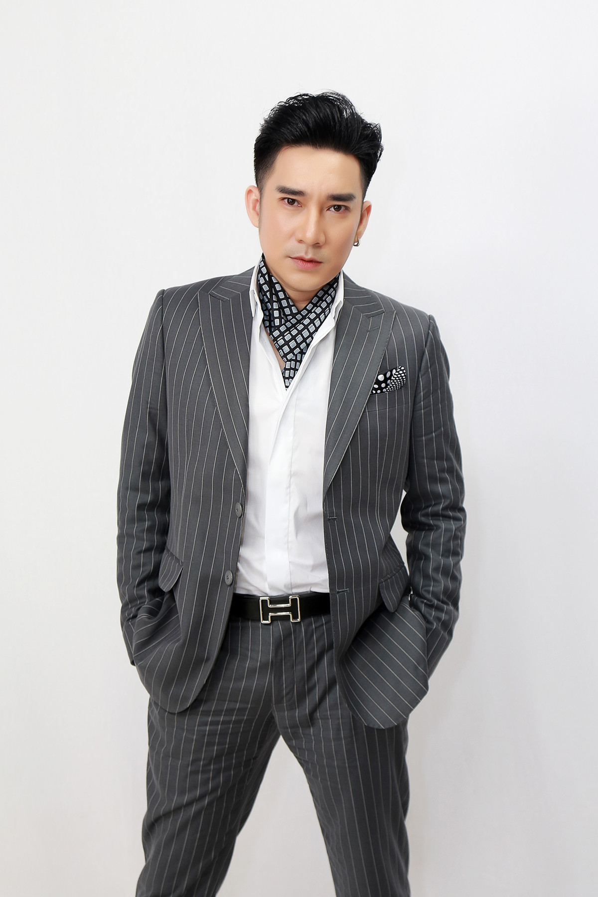 Dao dien Le Hoang “vo mat” cac nghe si thich dung hang hieu-Hinh-3