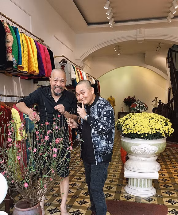 NTK Đức Hùng luôn đem đến hình ảnh mộc mạc, vui vẻ và gần gũi.