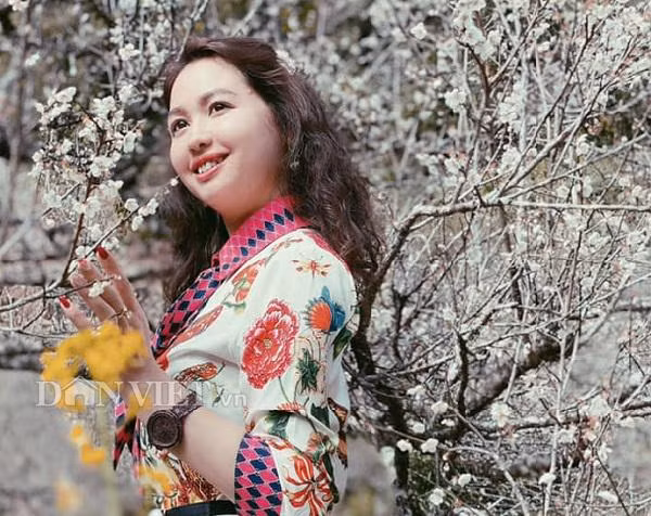 Từ lâu thung lũng mận Nà Ka nổi tiếng là địa điểm check in, thu hút nhiều du khách cả trong và ngoài nước đến tham quan trải nghiệm. Bởi vùng đất nơi đây, đã được thiên nhiên ưu ái ban tặng cho khí hậu ôn hòa, cùng nhiều phong cảnh hùng vỹ, vô cùng tuyệt đẹp. Đến với cao nguyên Mộc Châu dịp giáp Tết Nguyên đán 2020, du khách sẽ được thỏa thích ngắm nhìn những nhành hoa mận trắng muốt tinh khôi, phủ kín cả một góc trời trên thung lũng Nà Ka.