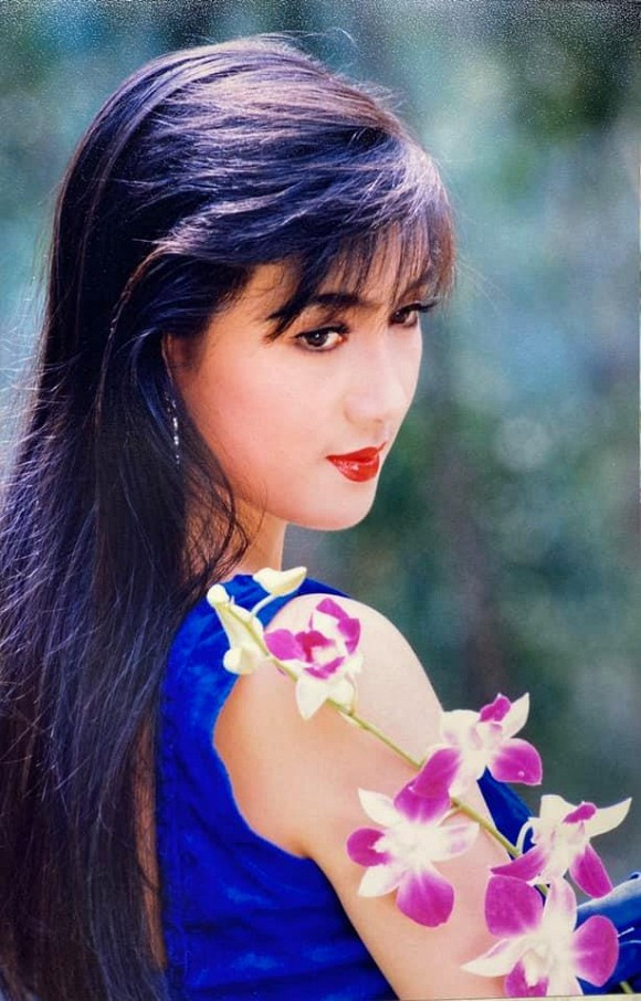 Nhan sắc đẹp "nghiêng nước nghiêng thành" thời trẻ của Hiền Mai nhận được sự khen ngợi của MC Thanh Mai, ca sĩ Hồ Lệ Thu, MC Quỳnh Hoa.