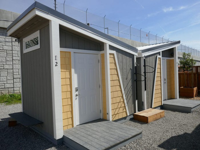 Dự án những ngôi nhà tí hon đã được thành phố San Jose cho đi vào hoạt động vào tháng 2/2020 với 40 căn. Cả thành phố hiện có khoảng 6.000 người vô gia cư.