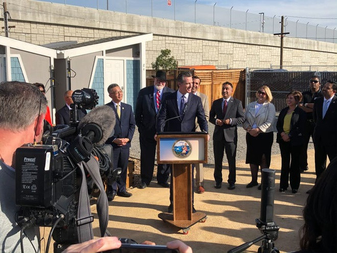 Thị trưởng thành phố Sam Liccardo cho biết nhu cầu nhà ở cho những người dân dễ bị nhiễm virus corona tự cách ly là vô cùng cần thiết, đặc biệt trong bối cảnh đại dịch có thể diễn biến phức tạp trong những tuần tiếp theo.