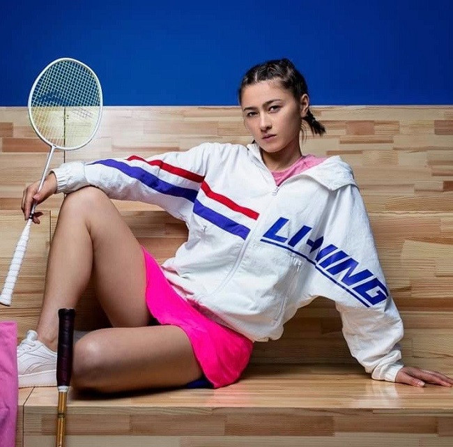 Tuy nhiên, Somerville sinh ra tại Melbourne, Australia nên cô quyết định thi đấu cho đội tuyển cầu lông nước này thay vì quê hương của bố hoặc mẹ.