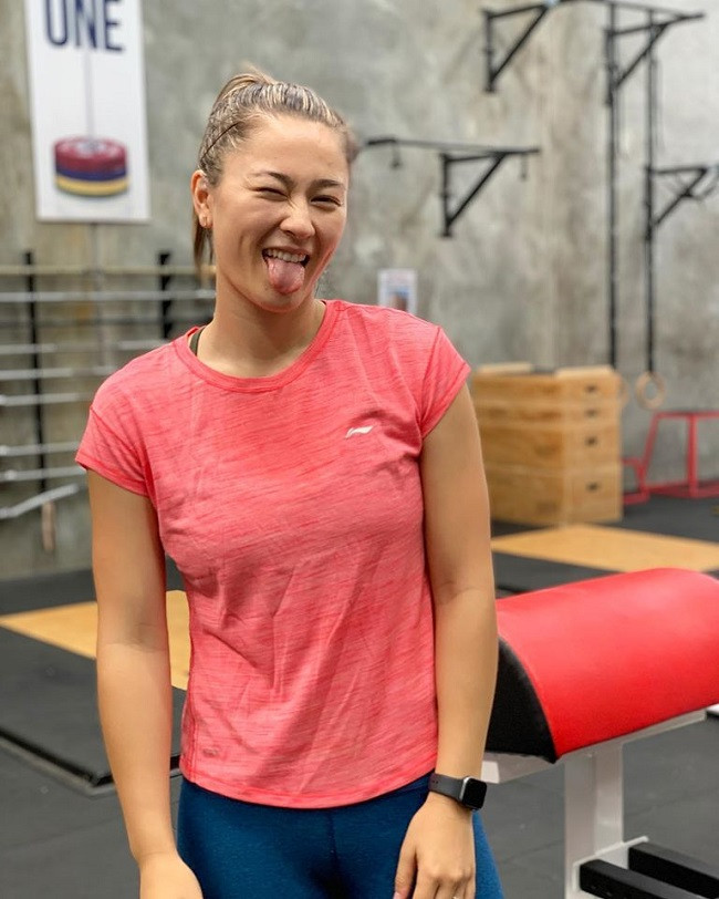 Không chỉ đẹp hút hồn bởi sự mộc mạc giản dị, Somerville chẳng khác nào minh tinh khi xuất hiện chốn đông người. Mỹ nhân hai dòng máu này xứng đáng được vinh danh đẹp nhất hành tinh.