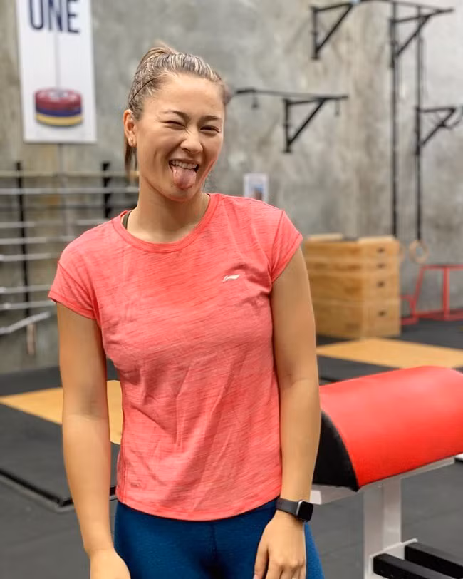 Không chỉ đẹp hút hồn bởi sự mộc mạc giản dị, Somerville chẳng khác nào minh tinh khi xuất hiện chốn đông người. Mỹ nhân hai dòng máu này xứng đáng được vinh danh đẹp nhất hành tinh.