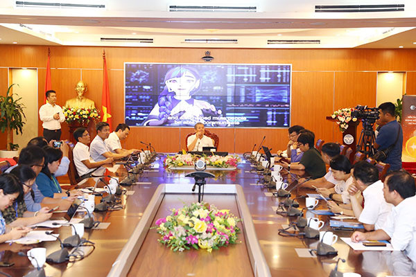 Ra mat nen tang chuyen giong noi thanh van ban va giong noi nhan tao