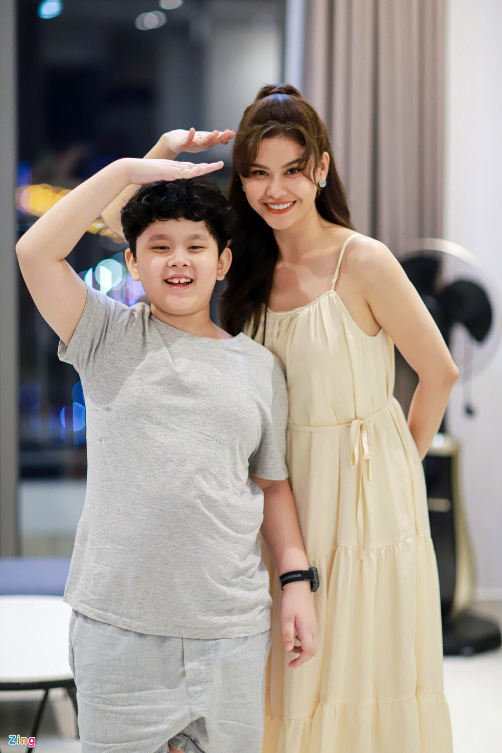 Ở tuổi lên 8, Sushi cao 1,53 m và cân nặng 59 kg. Con trai Trương Quỳnh Anh có làn da trắng và mái tóc xoăn tự nhiên.