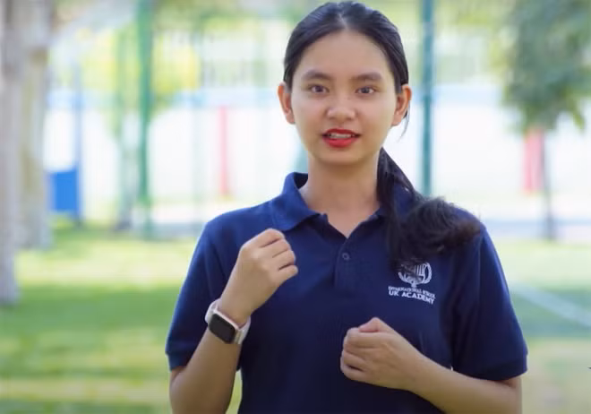 Nữ sinh nhận được sự chú ý tiếp theo là Khiết Tâm, học sinh lớp 10. Cô bạn này đã tâm sự rằng vì là học sinh mới nên bị bạn bè hiểu nhầm và cô lập. Sau khi hiểu nhầm được hoá giải, Khiết Tâm đã mạnh dạn thể hiện ca khúc "I love you 3000" với giọng hát rất ngọt ngào.