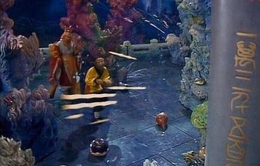 Dong chu khac tren gay Nhu y cua Ton Ngo Khong viet gi?-Hinh-2