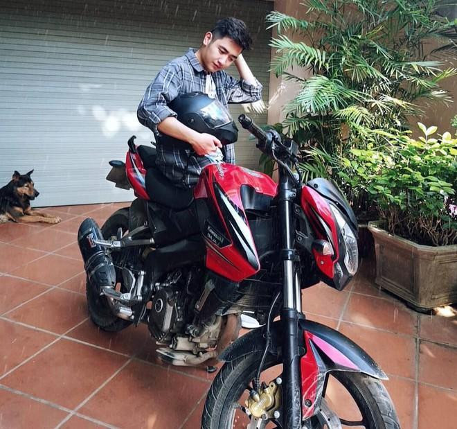 Hiện tại, Trung có thể chơi đàn organ và guitar. Dù không học bài bản qua trường lớp, chàng học viên cảnh sát vẫn nhận được nhiều lời khen từ dân mạng. Trong thời gian tới, Trung chia sẻ cậu muốn tìm hiểu thêm về các loại nhạc cụ để hoàn thiện bản thân.