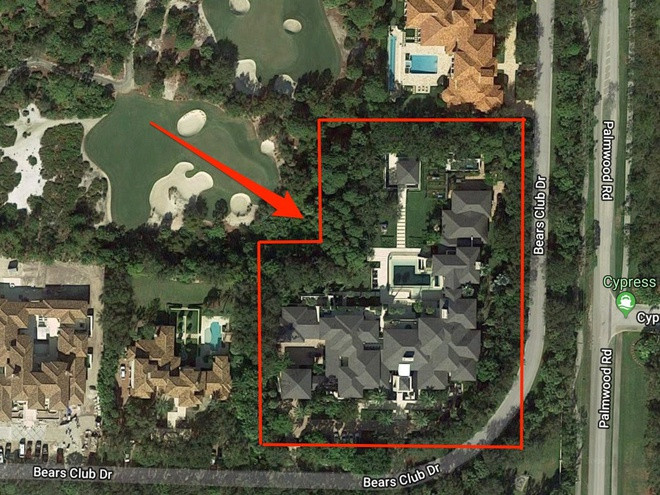 Michael Jordan mua nhiều bất động sản sang trọng như căn biệt thự 12,8 triệu USD ở Florida và biệt thự 2,8 triệu USD ở North Carolina. Ảnh: Google Maps.