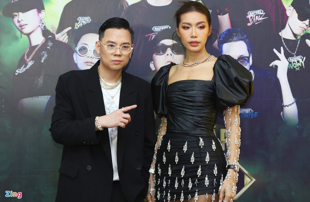 Siêu mẫu Minh Tú xuất hiện cùng rapper Andree. Gần đây, hai người vướng tin đồn tái hợp.