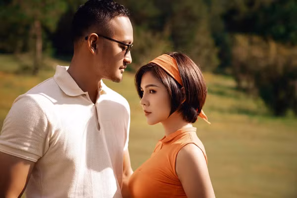 Ngoài sự nghiệp, đến tuổi cô cũng nghĩ đến chuyện lập gia đình. Và sau một thời gian hẹn hò, MC Thu Hoài đã nhận lời cầu hôn của bạn trai. Theo Thu Hoài tiết lộ, 2 người gặp nhau khi cùng đi đánh golf. Bạn trai của Thu Hoài là cựu du học sinh Mỹ hiện đang kinh doanh. MC Thu Hoài hạnh phúc với lựa chọn của mình.