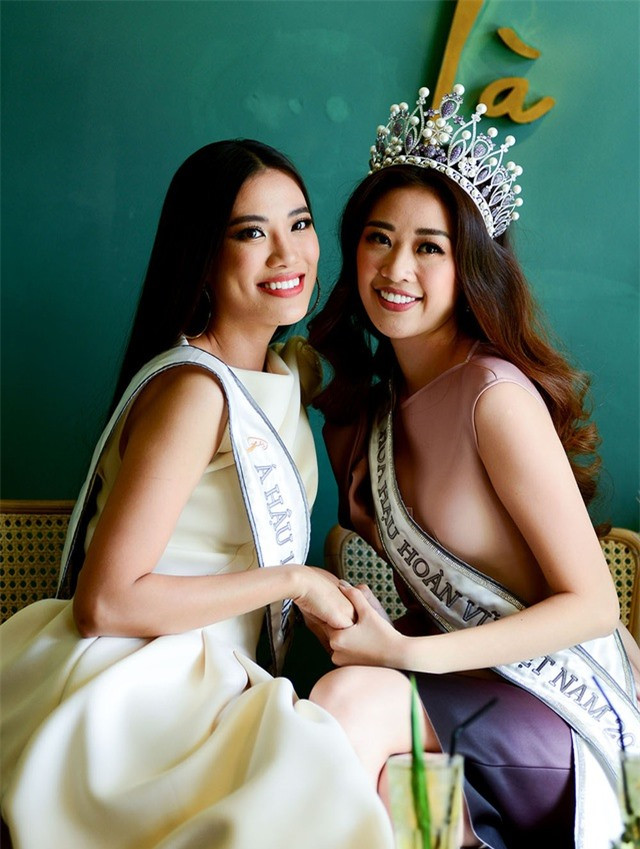 Khánh Vân sẽ đại diện Việt Nam thi Hoa hậu Hoàn vũ 2020, còn Kim Duyên chinh chiến năm 2021.