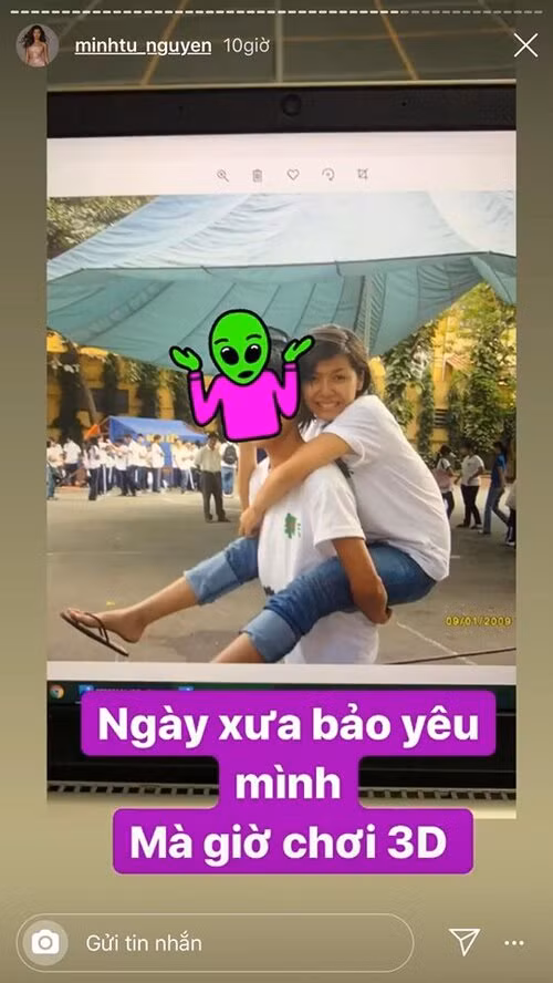 Trong đó có không ít những tấm ảnh giản dị thời cuối cấp, khi còn cắp sách tới trường của nàng Siêu mẫu "người Indo gốc Việt" lần đầu được hé lộ khiến cộng đồng mạng vô cùng thích thú.