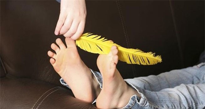 “Phat cuoi” - cach tra tan dang so thoi co dai: Pham nhan song khong bang chet-Hinh-3