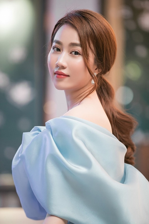 Qua xinh, my nu nay bi ban be doi danh, canh nam sinh me man 