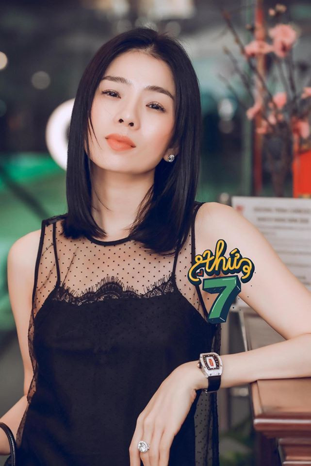 Lệ Quyên khoe nhan sắc trẻ đẹp tuổi U40 kèm chia sẻ: "Chặng đường nào rồi cũng sẽ đi qua, phải bước qua. Hoá ra trong lúc khó khăn nhất vẫn luôn thấy sự phi thường dấu kín, chỉ lấy ra dùng khi cần".