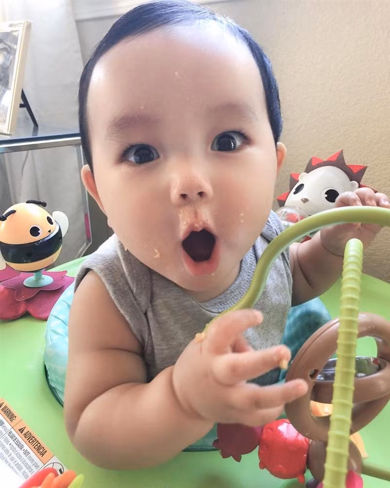 Maximus là con trai đầu lòng của hoa hậu Phạm Hương. Sau thời gian giấu kín, Phạm Hương công khai con nhỏ vào dịp Giáng sinh 2019, khi Max vừa tròn một tuổi.