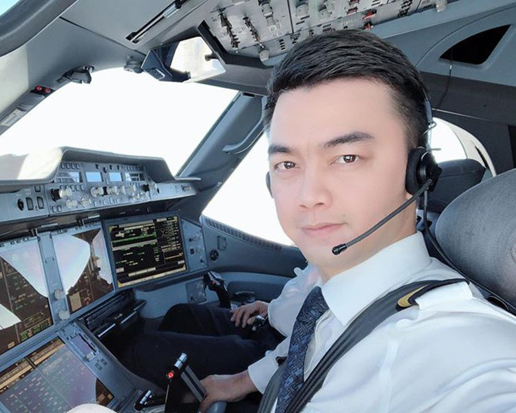 Ngoài ra, Hà Duy cũng được quan tâm nhiều hơn khi là con trai của nghệ sĩ Hương Dung. Nhiều người nghĩ rằng sau khi trưởng thành Hà Duy sẽ trở thành một diễn viên tài năng. Tuy nhiên, khi lớn lên con trai nghệ sĩ Hương Dung không theo nghề diễn giống mẹ mà trở thành phi công.