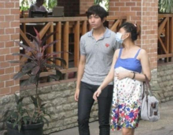 Tháng 3/2012, hình ảnh Trương Quỳnh Anh “vác” bụng bầu đi mua sắm đồ sơ sinh cùng Tim lan truyền khắp mạng xã hội. Tháng 5/2012, cặp đôi chào đón con trai Trần Nguyên Cát An. Đến tháng 8/2016, Tim cầu hôn Trương Quỳnh Anh cực lãng mạn tại một rạp chiếu phim. Nam chia sẻ còn chia sẻ đã âm thầm thực hiện kế hoạch này trong 3 tháng. Trong thời gian yêu nhau, Tim và Trương Quỳnh Anh liên tục có những mâu thuẫn, chấn động lớn. Nhưng hành động cầu hôn của Tim khiến nhiều người tin rằng cặp đôi sẽ có một cái kết đẹp sau nhiều sóng gió. Nhưng cũng trong khoản thời gian đó là liên tục những thông tin mâu thuẫn của cặp đôi như: tình mới của Tim, hay bắt gặp Trương Quỳnh Anh tình tứ bên người mới, và cả những động thái ngàm "đá xéo" nhau.