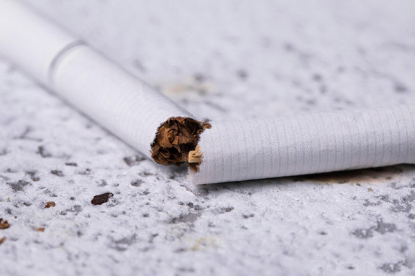 5 dau hieu canh bao ung thu phoi khi hut thuoc, cho chu quan