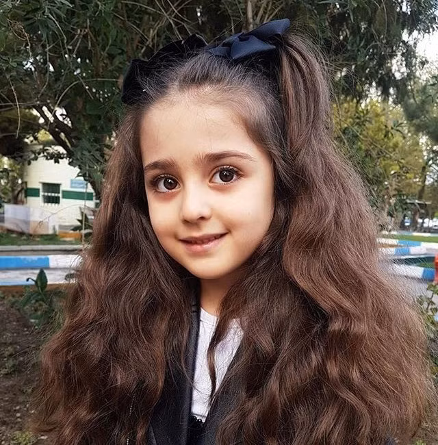 Cuoc song cua be gai dep toi muc cha nghi viec lam ve si cho con