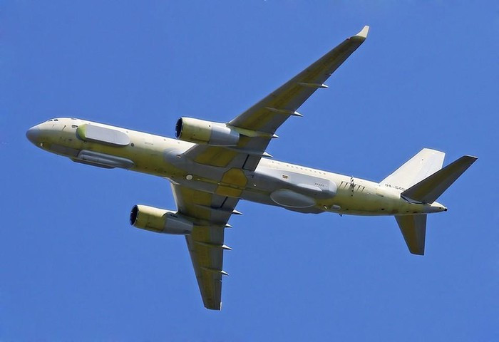 Việc Nga khẩn trương đưa máy bay trinh sát Tu-214R đến chiến trường Syria, là động thái răn đe với những hành động leo thang của Thổ Nhĩ Kỳ trên lãnh thổ Syria; đồng thời là thông điệp Nga đã hoàn thành công tác chuẩn bị chiến tranh, sẵn sàng cho một trận chiến lớn.