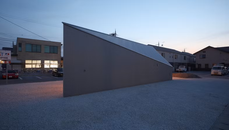 Ngoi nha gay thuong nho voi thiet ke sieu thong minh-Hinh-3