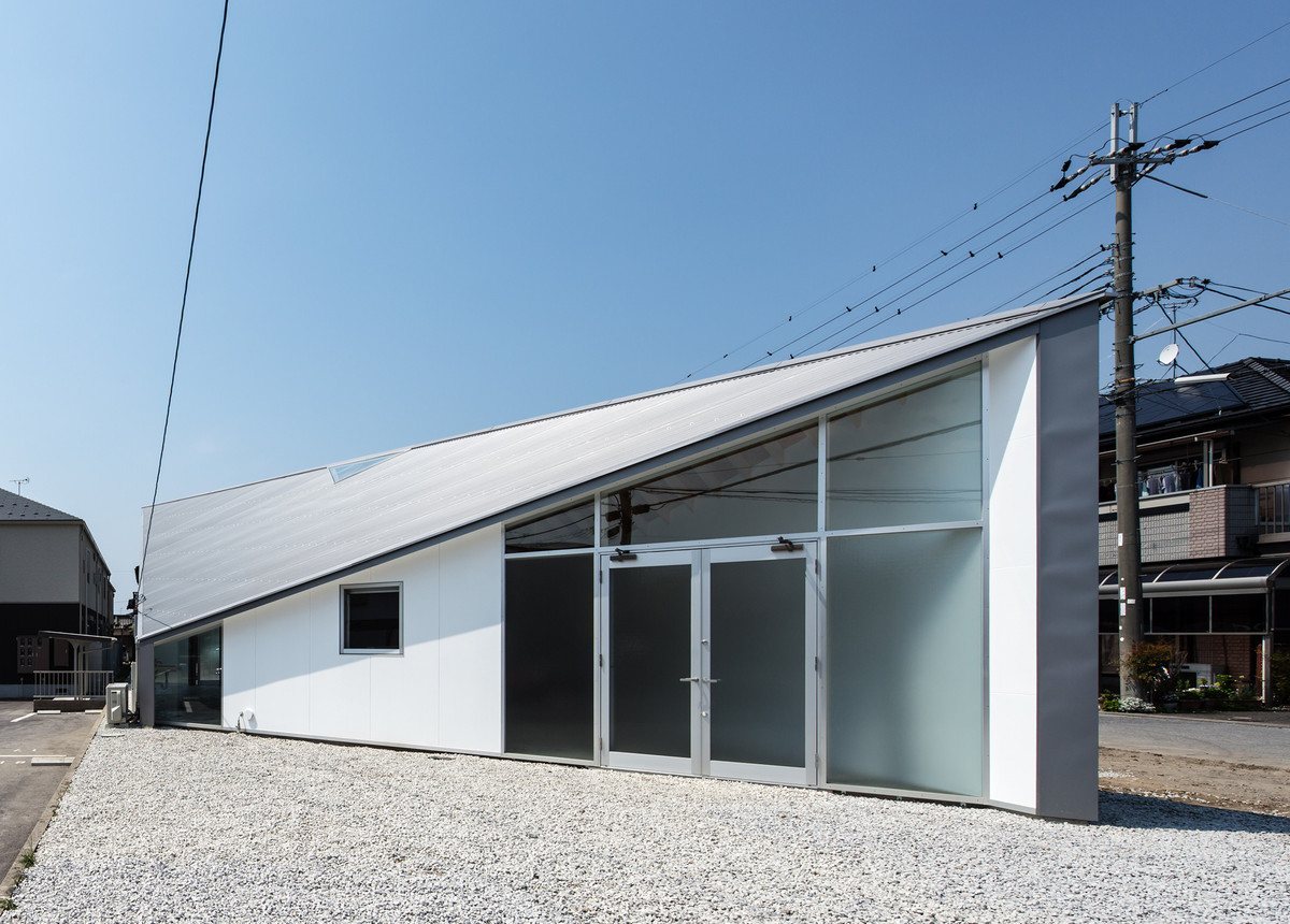 Ngoi nha gay thuong nho voi thiet ke sieu thong minh-Hinh-2