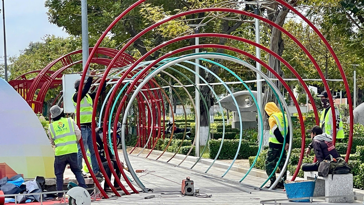 Ninh Thuan: Cty Kien Tre trung goi thi cong Vuon hoa Xuan At Ty hon 3,5 ty-Hinh-2