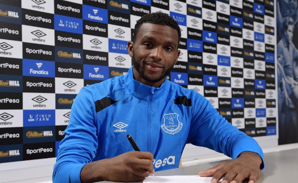 Trong mùa giải 2018/19, Martina (Curacao) đang khoác áo CLB Feyenoord theo dạng cho mượn. Trước đó, anh thi đấu cho các CLB Twente, Southampton, Everton và Stoke City (cho mượn). Với kinh nghiệm gần 200 trận thi đấu tại các giải vô địch hàng đầu châu Âu như Premier League và Hà Lan, Martina là hậu vệ đẳng cấp nhất King's Cup 2019.