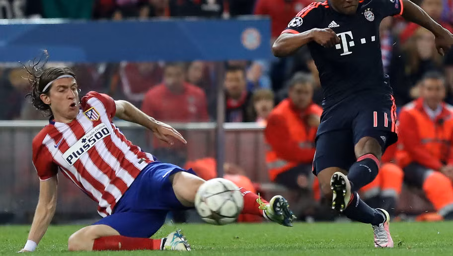 Atletico Madrid giữ sạch lưới trước hàng công hùng mạnh của Bayern, công lớn phải kể đến Filipe Luis. Sự cơ động của hậu vệ cánh người Brazil đã hạn chế rất nhiều sự nguy hiểm của Douglas Costa hay Arturo Vidal.