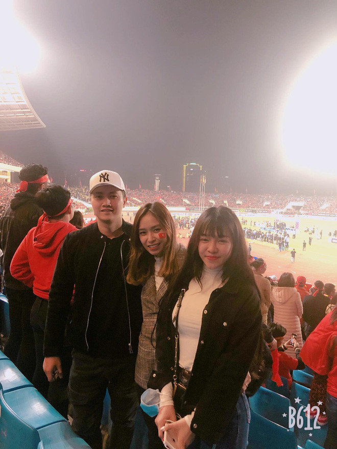 Nếu làm tổn thương người khác bằng lời nói, có thể làm bạn vui hơn, thì xin cứ tiếp tục. Xuân đang nghe và tiếp thu. Mình quen với việc bị chửi, chê và không giống ai rồi. Không sao!". bạn gái Lâm Tây chia sẻ thêm.