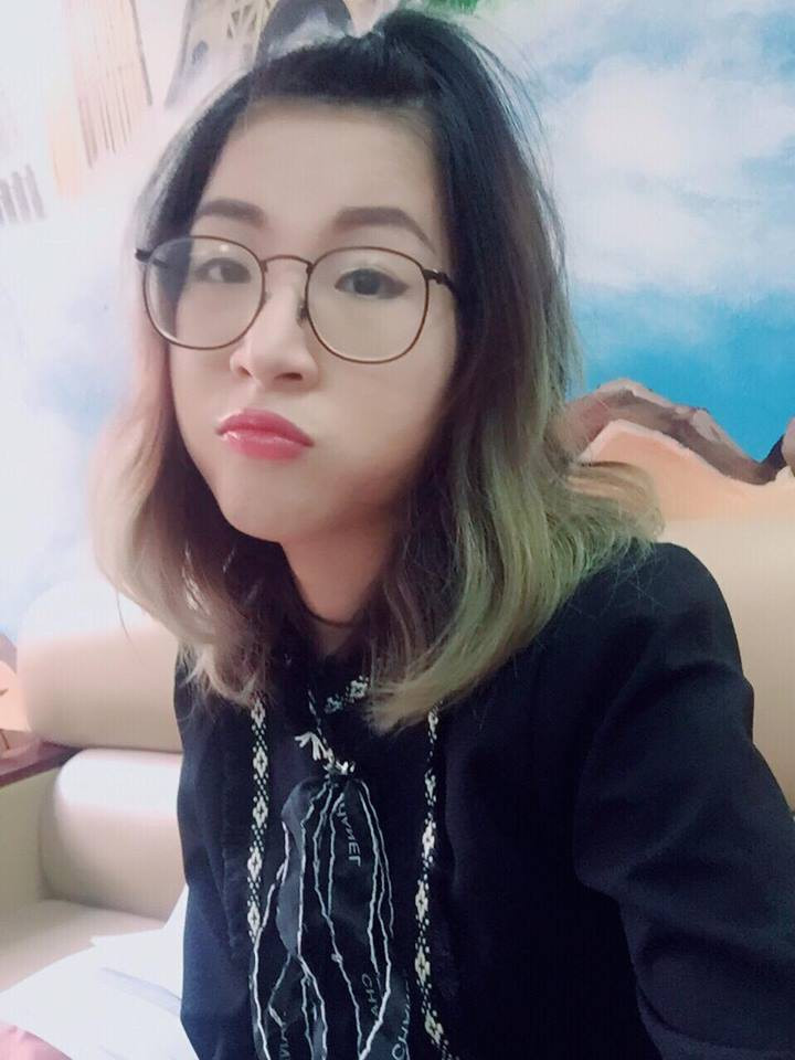 Tuy nhiên, sau khi có người yêu, Ngọc Trâm dần thay đổi và trở nên bánh bèo và nữ tính hơn nhiều để phù hợp hơn khi xuất hiện bên cạnh chàng người yêu của mình.