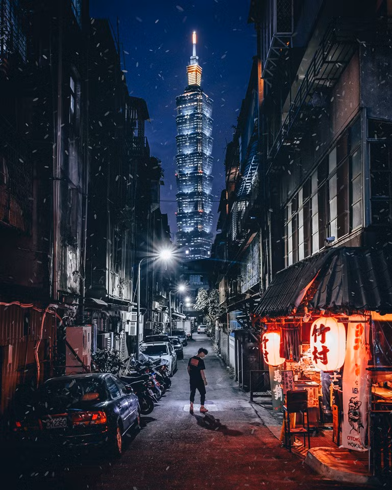 góc chụp Taipei 101 đẹp nhất chính là khi các du khách đến quận Tín Nghĩa (Xinyi), thành phố Đài Bắc.