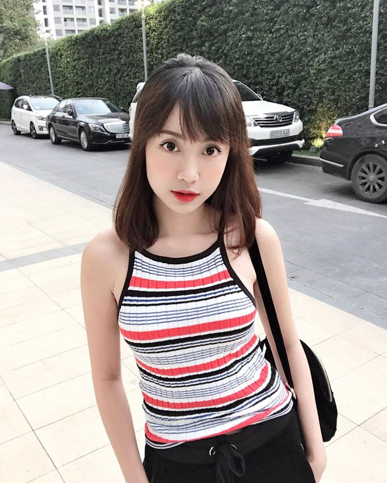 Nhiều người vô cùng ấn tượng với vóc dáng gợi cảm, quyến rũ của Hồng Phúc.