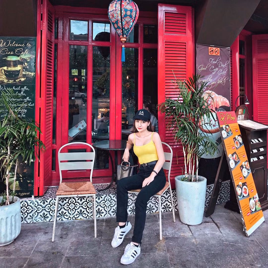 Vẻ xinh xắn không kém gì hot girl của bạn gái Gin Tuấn Kiệt