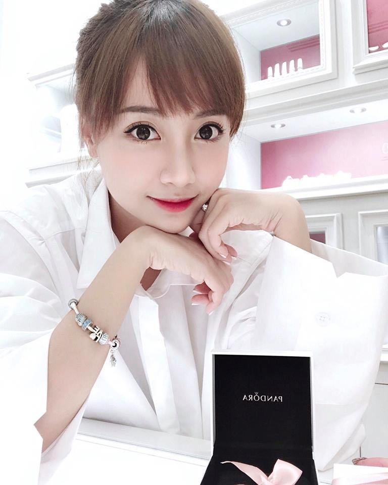 Gu thời trang của Hồng Phúc được biến đổi khá đa dạng