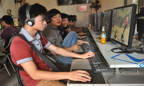 Nghien game, nu sinh lop 9 muon lam... “nu hoang tinh duc