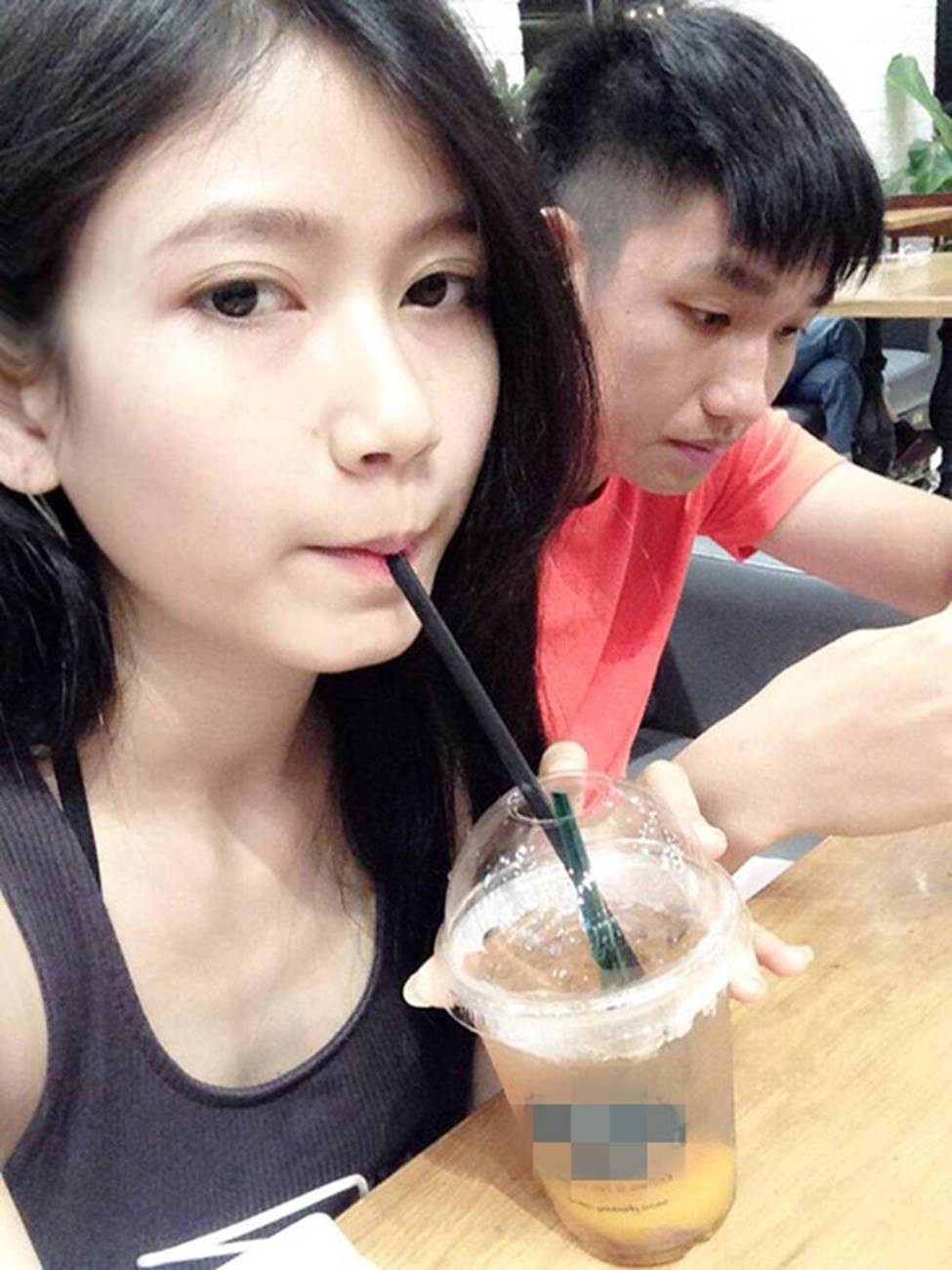 Những bức ảnh bên nhau được Huyền Trang và Trọng Đại đăng tải công khai trên trang cá nhân.