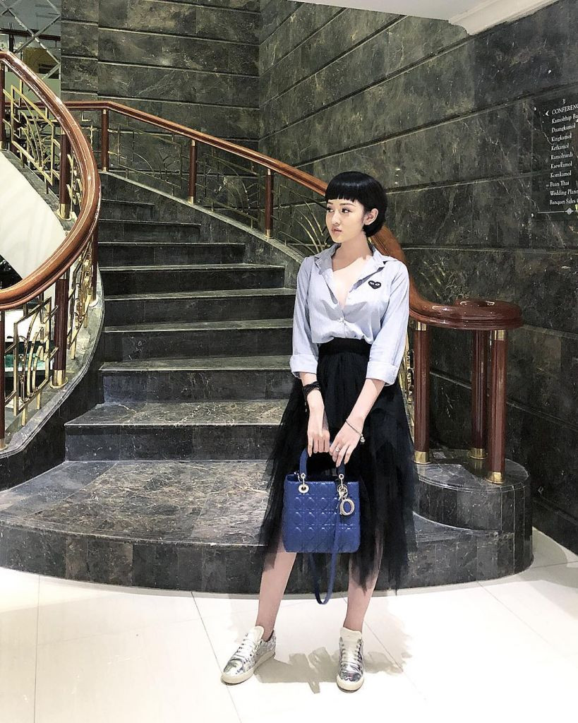 Cùng ngắm thêm những hình ảnh xinh đẹp của hot girl 9X Sài thành - Hoàng Anh Apple.