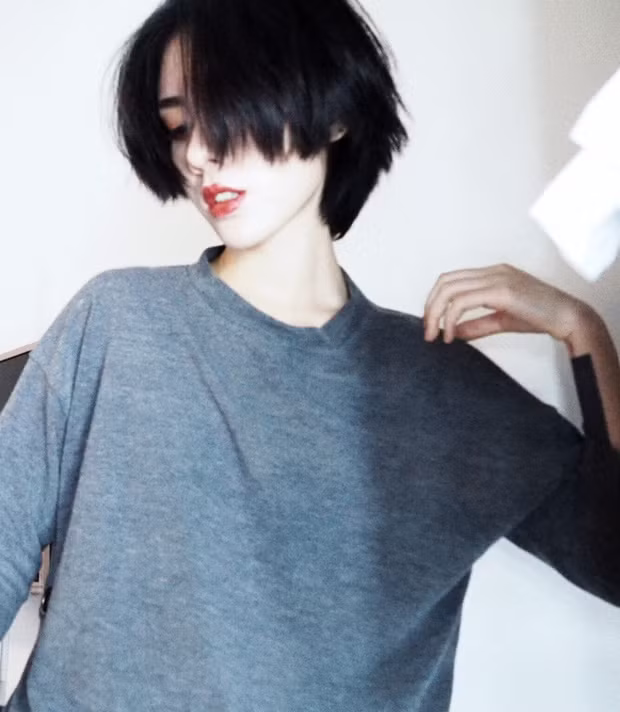 Bên cạnh đó, Ngộ Không rất yêu động vật và có nuôi một chú mèo có tên Lam Lam. Chính vẻ ngoài mạnh mẽ của Ngộ Không pha trộn với sự nhẹ nhàng đến từ Lam Lam đã khiến mọi người chú ý rất nhiều.