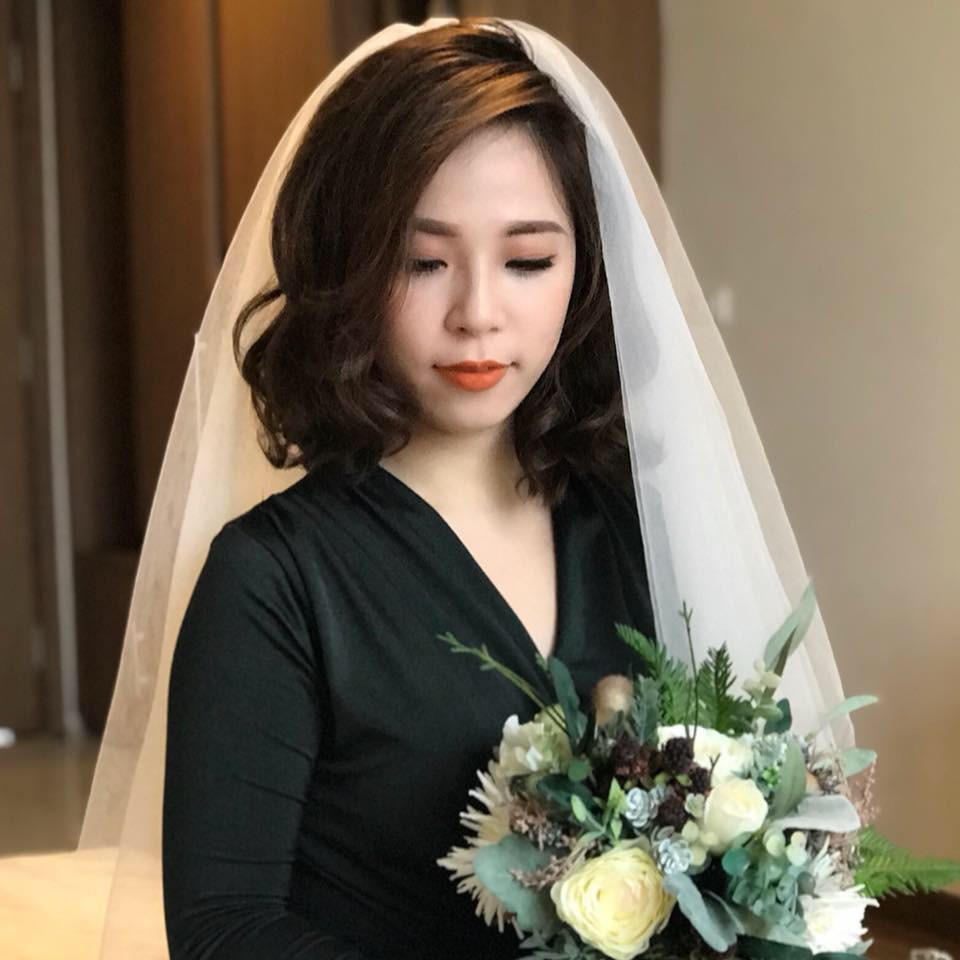 Phương Thảo được nhiều người nhận xét sở hữu nhan sắc xinh đẹp, ngoại hình gợi cảm không thua kém hot girl.