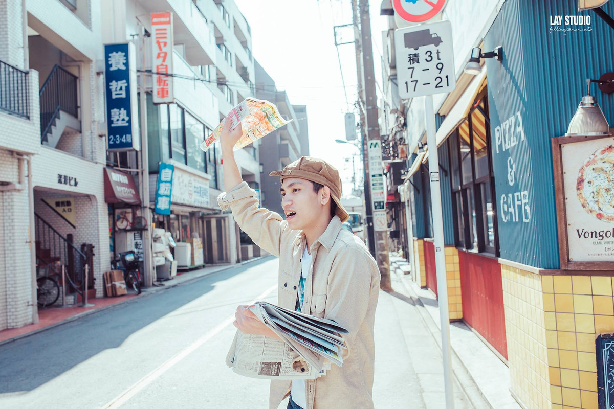 Với nhiều cặp đôi Việt, bộ ảnh cưới thực sự có ý nghĩa, nó không chỉ ghi lại những khoảnh khắc hạnh phúc. Còn với những bạn du học sinh hoặc định cư tại đất bạn thì việc chụp những tấm ảnh cưới hướng về quê hương lại càng có ý nghĩa hơn bao giờ hết.